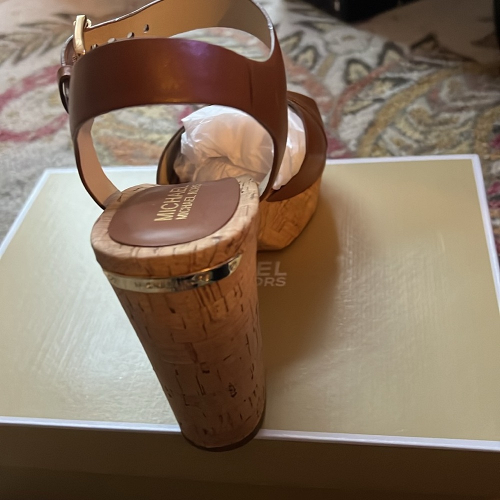 Michael Kors platforms never worn. - Picture 4 of 4